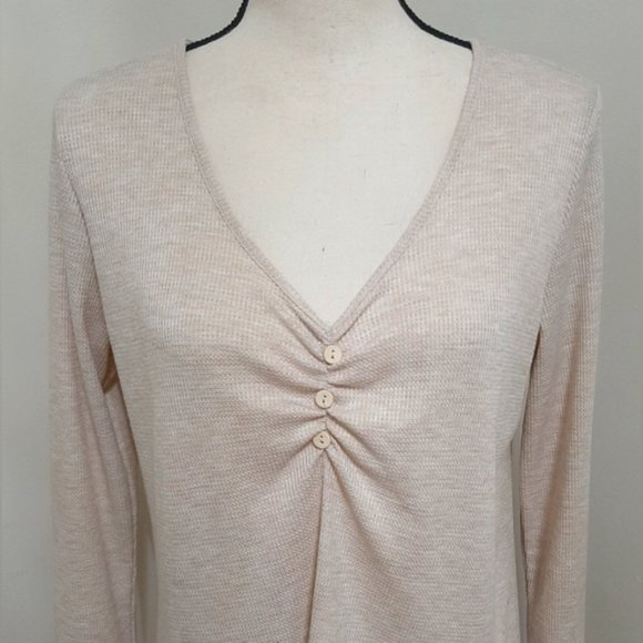 143 Story by Line Up Waffle Knit Long Sleeve V-Neck Top - Picture 4 of 6